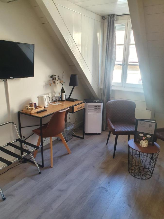L'Hotel By Hostellerie Du Chateau โรลเลอ ภายนอก รูปภาพ